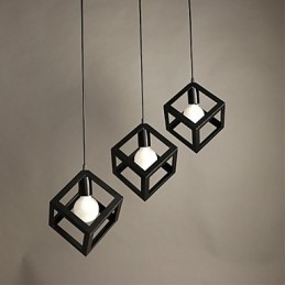 Creatieve eigentijdse en gecontracteerde smeedijzeren kroonluchter met enkele koplampen