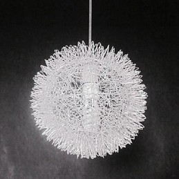 Moderne, eigentijdse metalen hanglamp met bolvorm