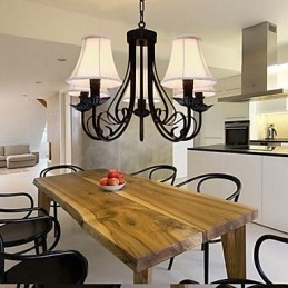 Traditionele klassieke antieke kroonluchter van messing