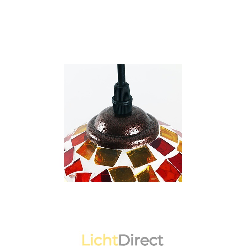 Moderne, eigentijdse metalen hanglamp met schilderij