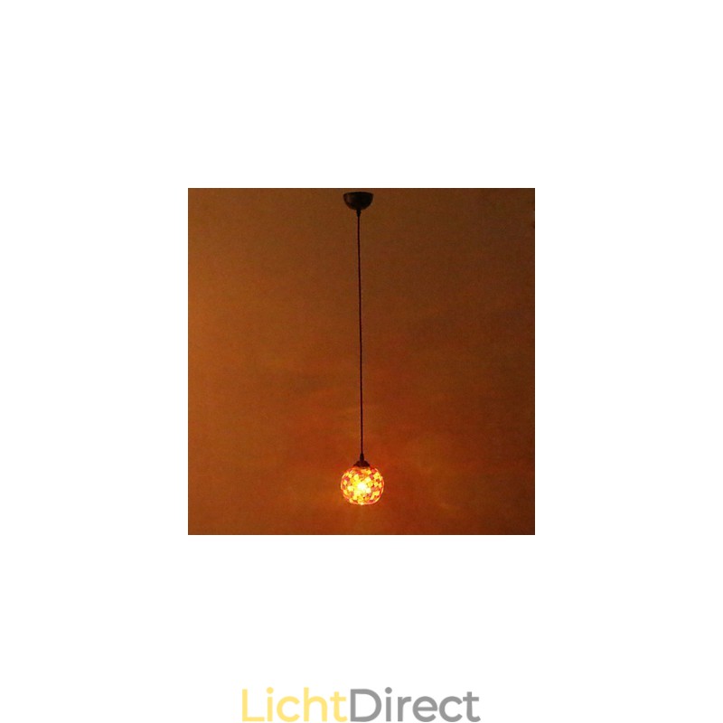 Moderne, eigentijdse metalen hanglamp met schilderij