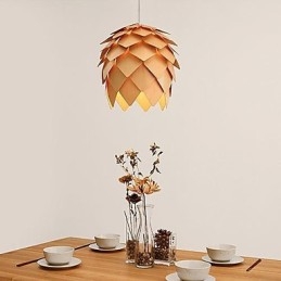 Moderne, eigentijdse, traditionele, klassieke lantaarn, metalen hanglamp