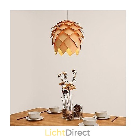 Moderne, eigentijdse, traditionele, klassieke lantaarn, metalen hanglamp Moderne, eigentijdse, traditionele, klassieke lantaarn, metalen hanglamp