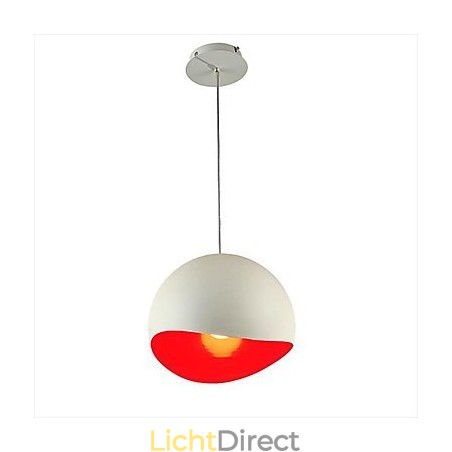 Moderne, eigentijdse metalen hanglamp Moderne, eigentijdse metalen hanglamp