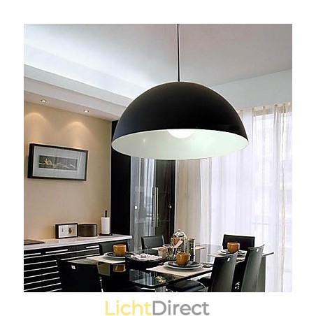 Moderne, eigentijdse metalen hanglamp Moderne, eigentijdse metalen hanglamp