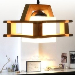 Massief houten lamp