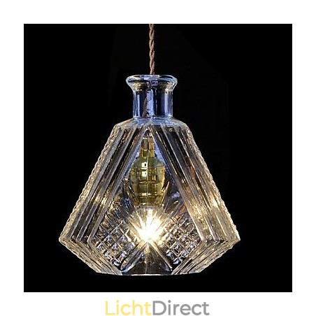 Moderne, eigentijdse metalen hanglamp Moderne, eigentijdse metalen hanglamp
