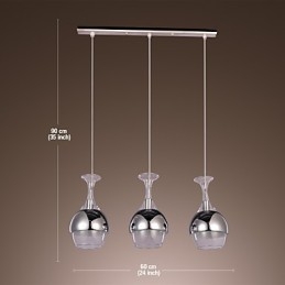 Moderne creatieve hanglamp met 3 lampen in de vorm van een kelk
