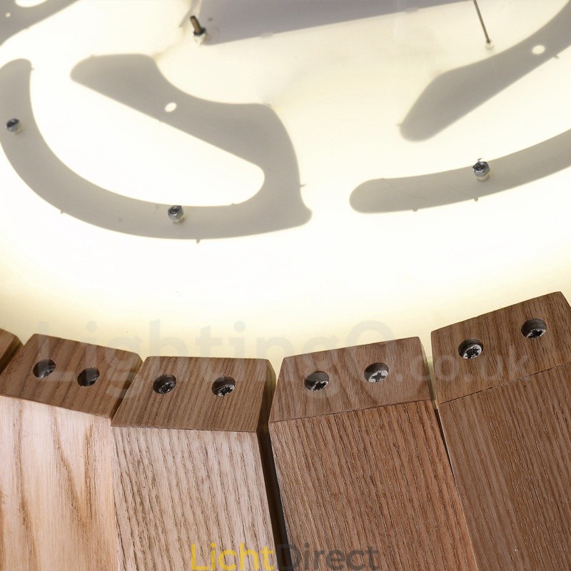Moderne, eigentijdse houten hanglamp