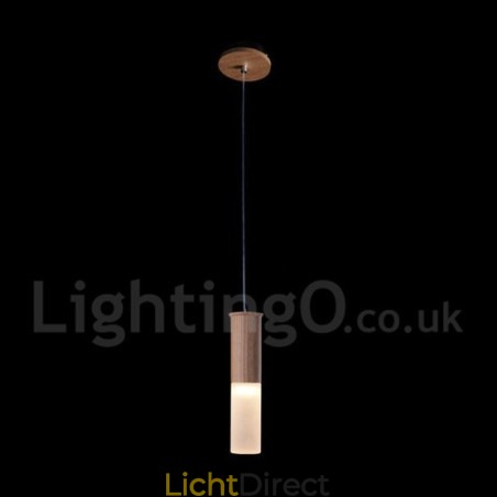 Moderne, eigentijdse hanglamp van hout met één lichtbron Moderne, eigentijdse hanglamp van hout met één lichtbron