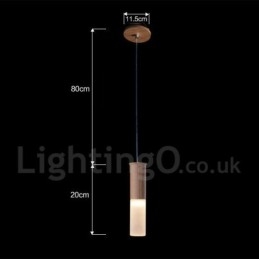Moderne, eigentijdse hanglamp van hout met één lichtbron