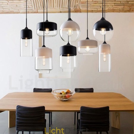 Moderne, eigentijdse hanglamp met glazen kap Moderne, eigentijdse hanglamp met glazen kap