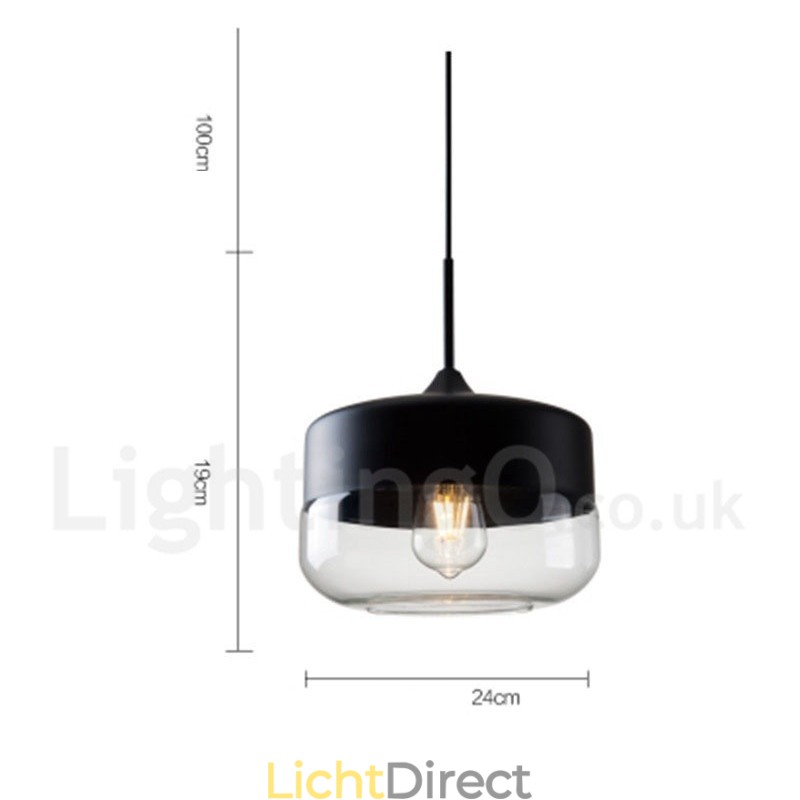 Moderne, eigentijdse hanglamp met glazen kap
