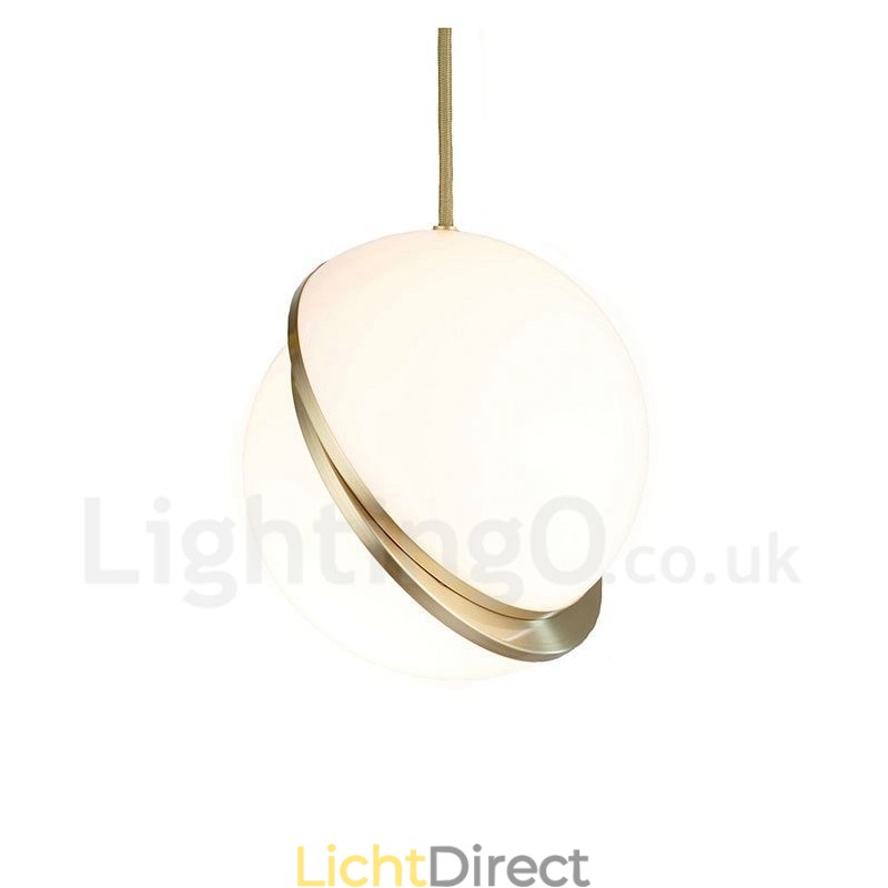 Moderne eigentijdse koperen hanglamp met glazen kaplamp