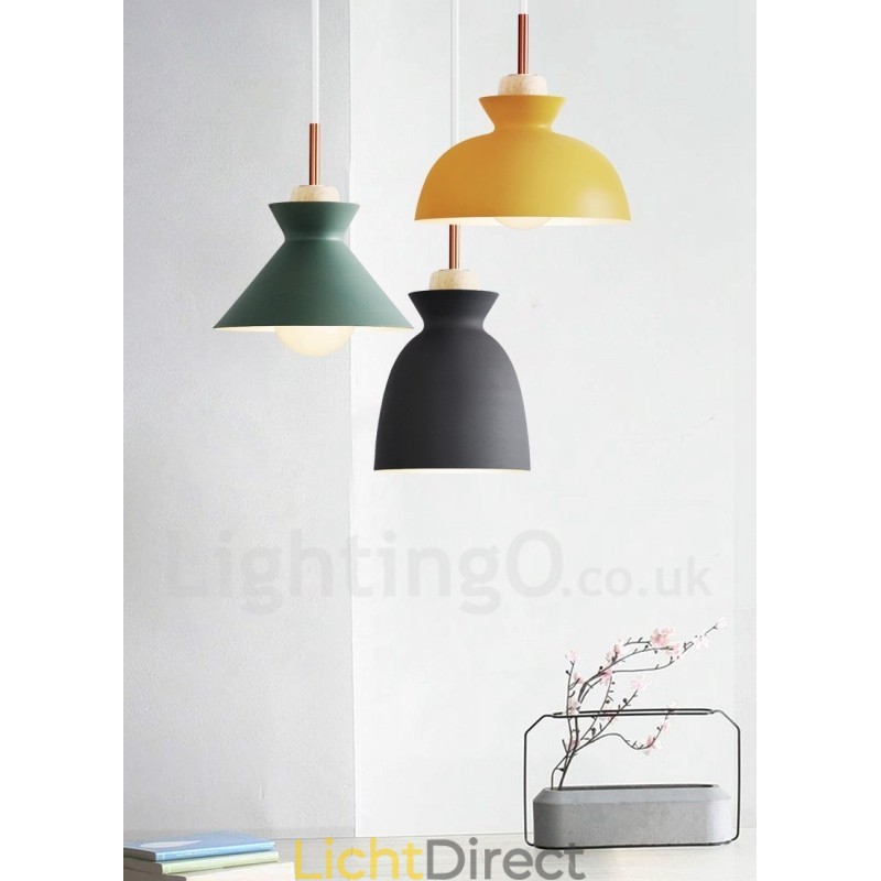 Moderne, eigentijdse metalen hanglamp in meerdere kleuren