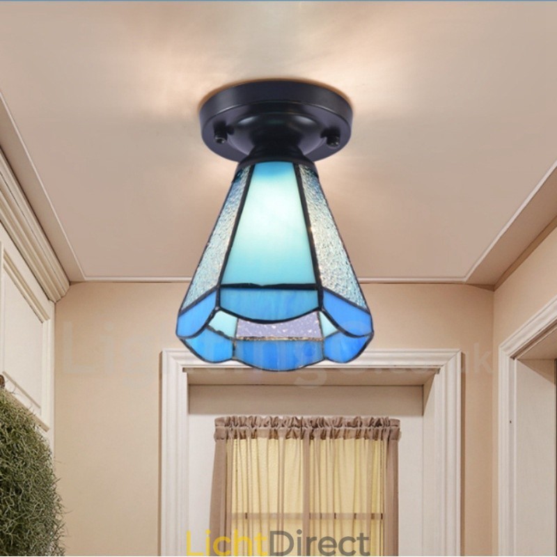 Geïntegreerde plafondlamp in mediterrane stijl