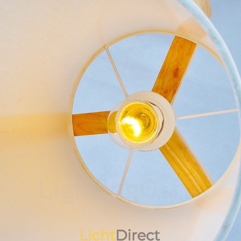 1 Lichte houten moderne eigentijdse hanglamp in Scandinavische stijl met stoffen kap