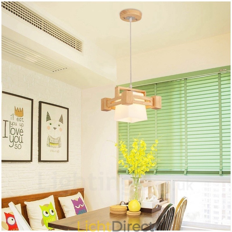 1 Lichte houten moderne eigentijdse hanglamp in Scandinavische stijl met stoffen kap