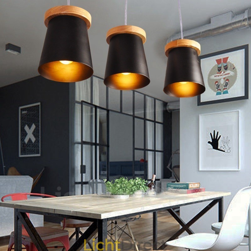 3 Lichte houten moderne eigentijdse hanglamp in Scandinavische stijl met ijzeren kap