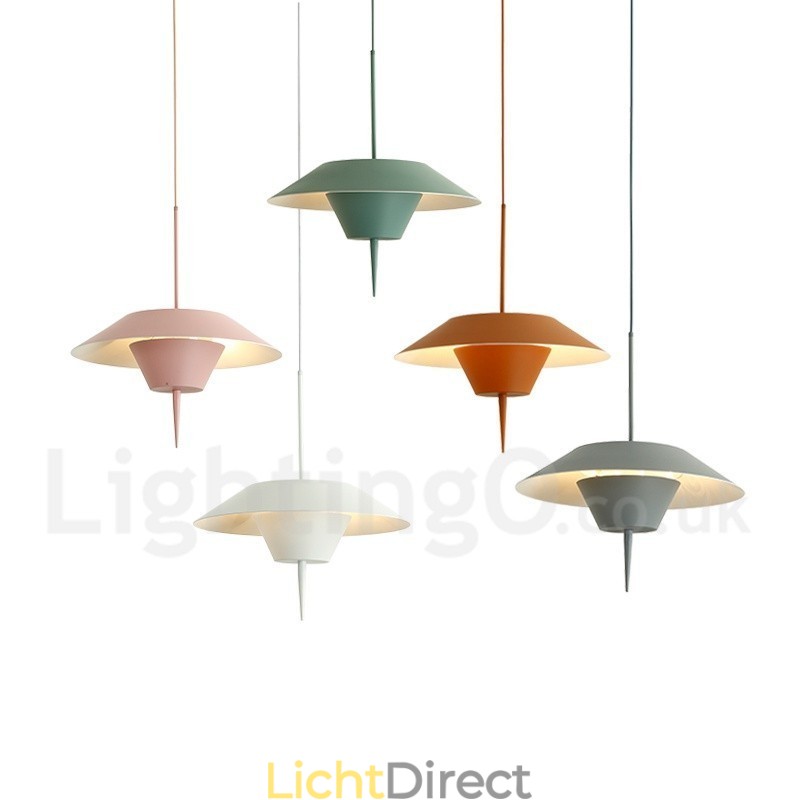 Moderne, eigentijdse hanglamp van staal