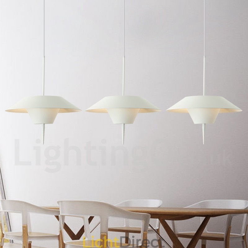Moderne, eigentijdse hanglamp van staal