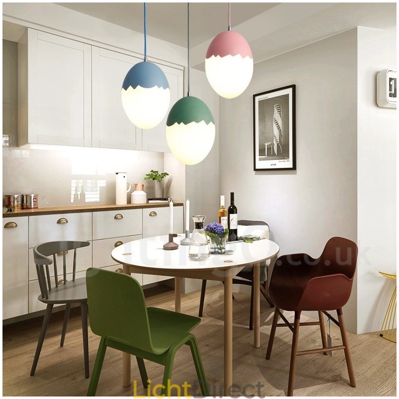 Moderne, eigentijdse hanglamp van staal