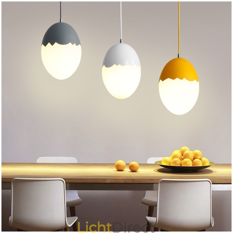 Moderne, eigentijdse hanglamp van staal