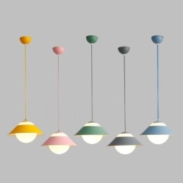 Moderne, eigentijdse hanglamp van staal