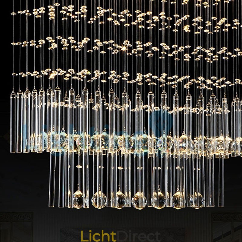Moderne eigentijdse kroonluchter, plafondlamp, kristallen regendruppellamp