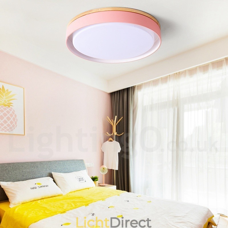 Dimbare, veelkleurige, ronde plafondlamp van hout met acrylkap Plafondlamp in Scandinavische stijl