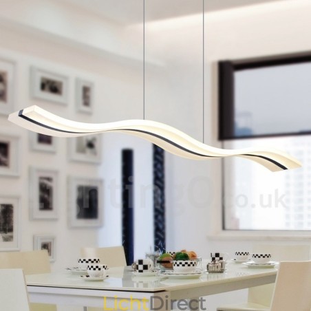 Dimbare lineaire hanglamp met afstandsbediening, modern design Dimbare lineaire hanglamp met afstandsbediening, modern design
