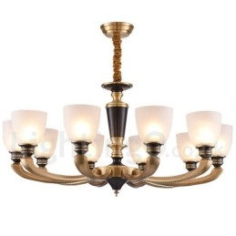 Luxe rustieke retro vintage kroonluchter van puur messing met hangende kaarsen en glazen kappen