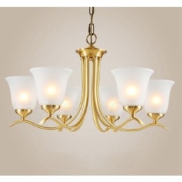 Luxe rustieke retro vintage kroonluchter van puur messing met hangende kaarsen en glazen kappen