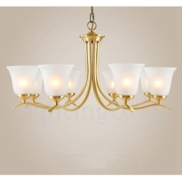 Luxe rustieke retro vintage kroonluchter van puur messing met hangende kaarsen en glazen kappen