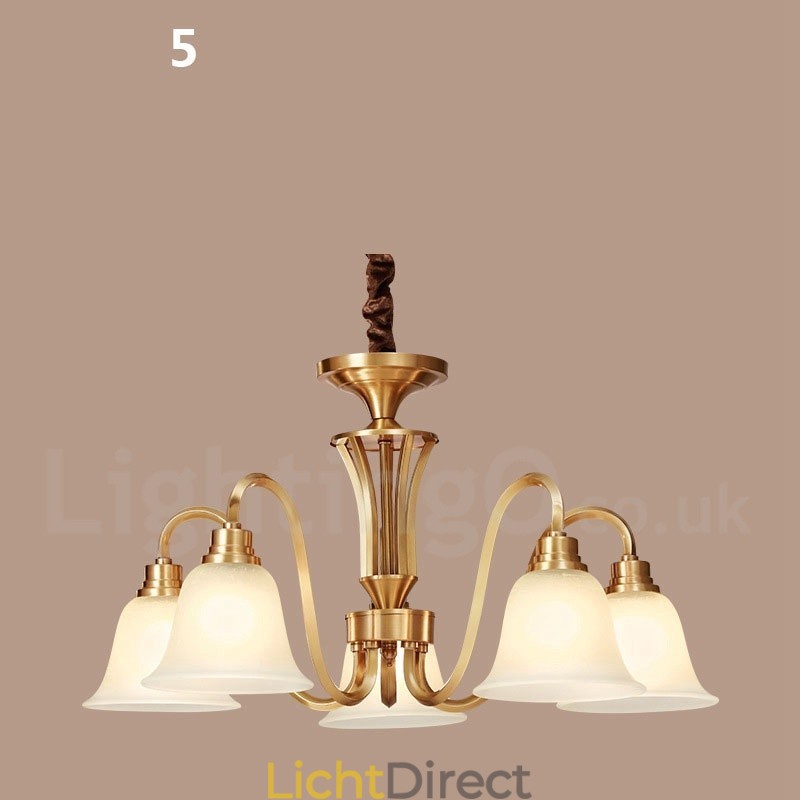 Grote luxe rustieke retro vintage kroonluchter van massief messing met glazen kappen van puur messing