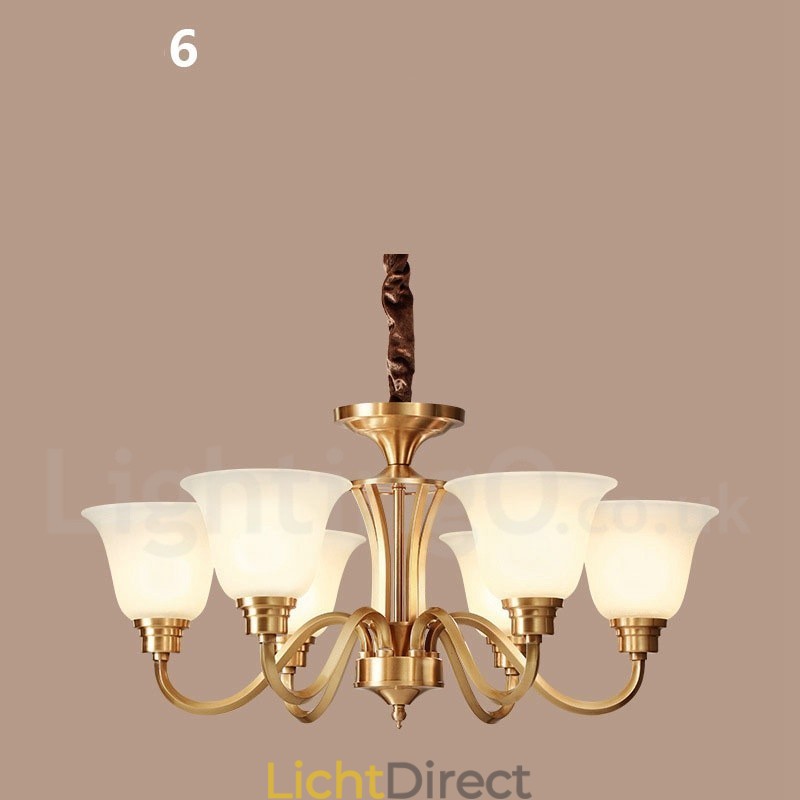 Grote luxe rustieke retro vintage kroonluchter van massief messing met glazen kappen van puur messing