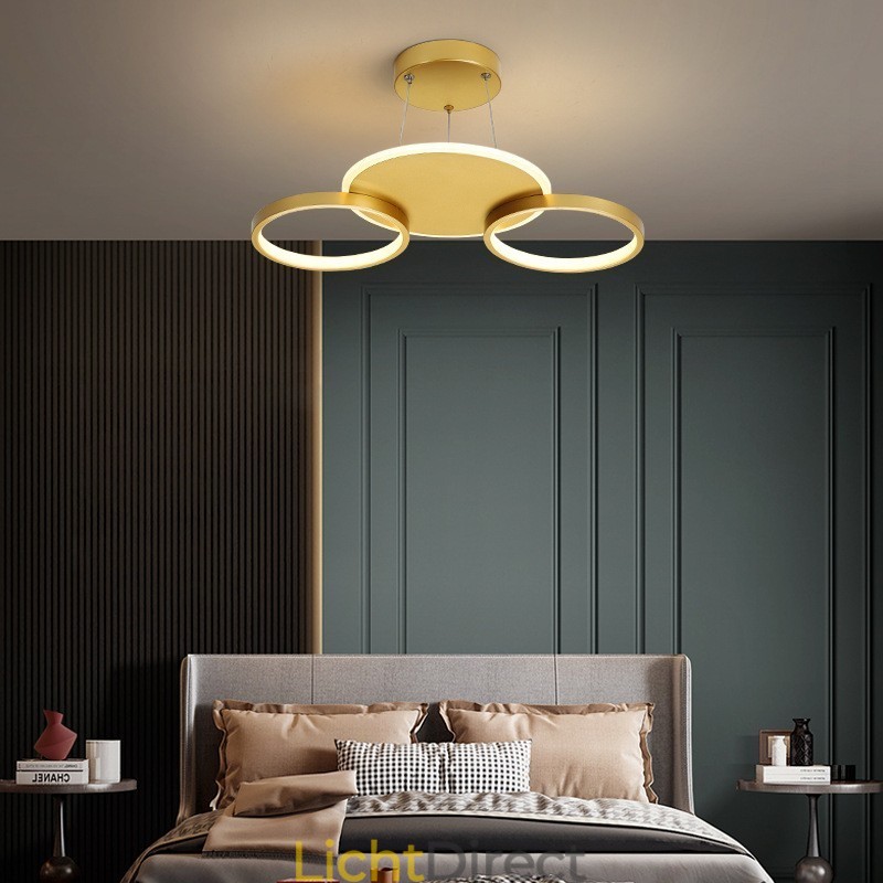 Goudkleurige moderne eigentijdse Scandinavische stijl cirkelvormige plafondkroonluchter met afstandsbediening, kan ook als wandlamp worden gebruikt