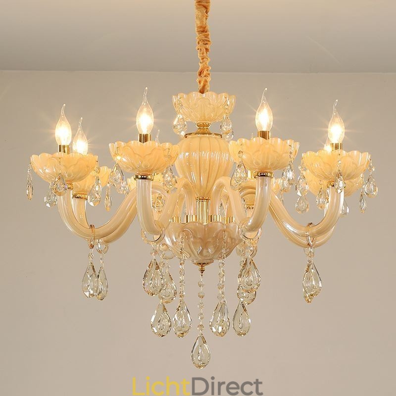 Opvallende kristallen kroonluchter Europese cognackleurige plafondlamp Glazen behuizing 8 lampen