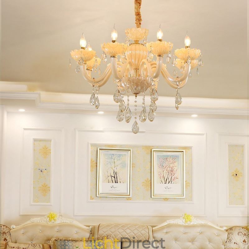 Opvallende kristallen kroonluchter Europese cognackleurige plafondlamp Glazen behuizing 8 lampen