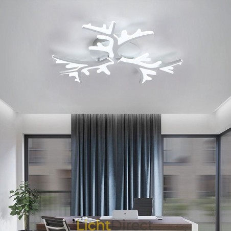 Moderne minimalistische plafondlamp met gewei-inbouw Moderne minimalistische plafondlamp met gewei-inbouw
