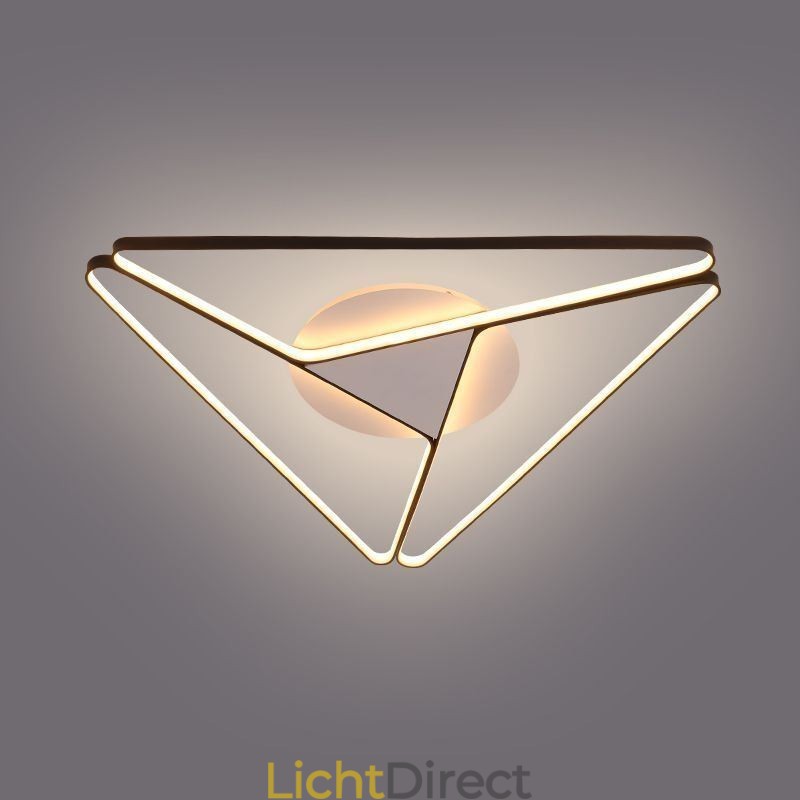 Minimalistische plafondlamp in driehoekvorm