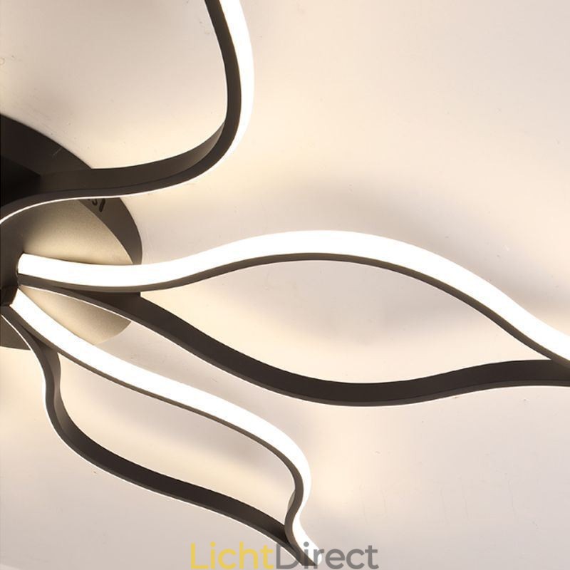 Minimalistische plafondlamp met vijfbladige bloemen