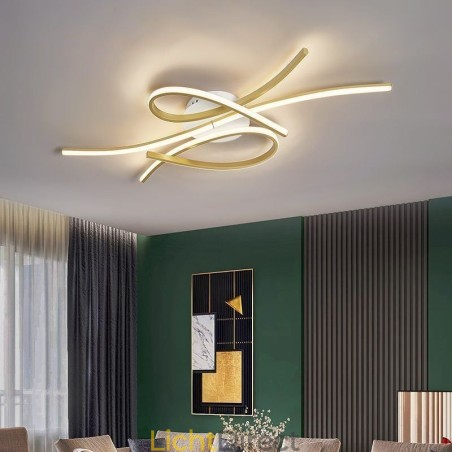 Minimalistische plafondlamp in de vorm van een vlinder van aluminium Minimalistische plafondlamp in de vorm van een vlinder van aluminium