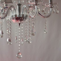 Moderne luxe kroonluchter met 6 lampen in kristaldecoratie