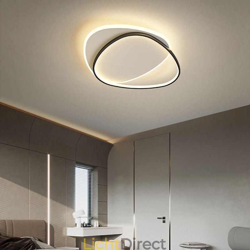 Plafondlamp met dubbele driehoekige inbouw