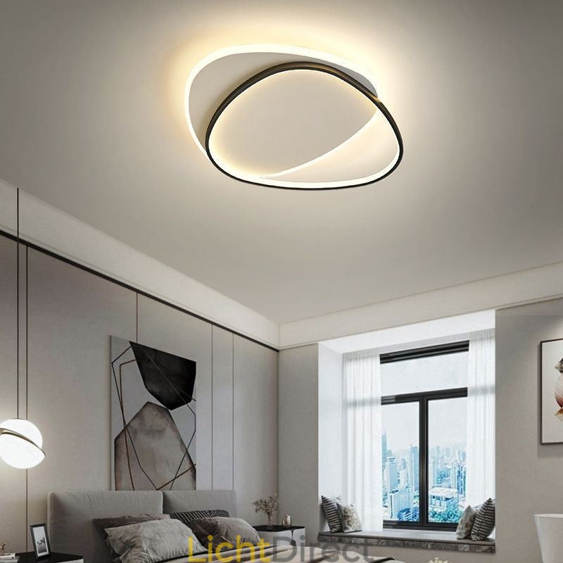 Plafondlamp met dubbele driehoekige inbouw