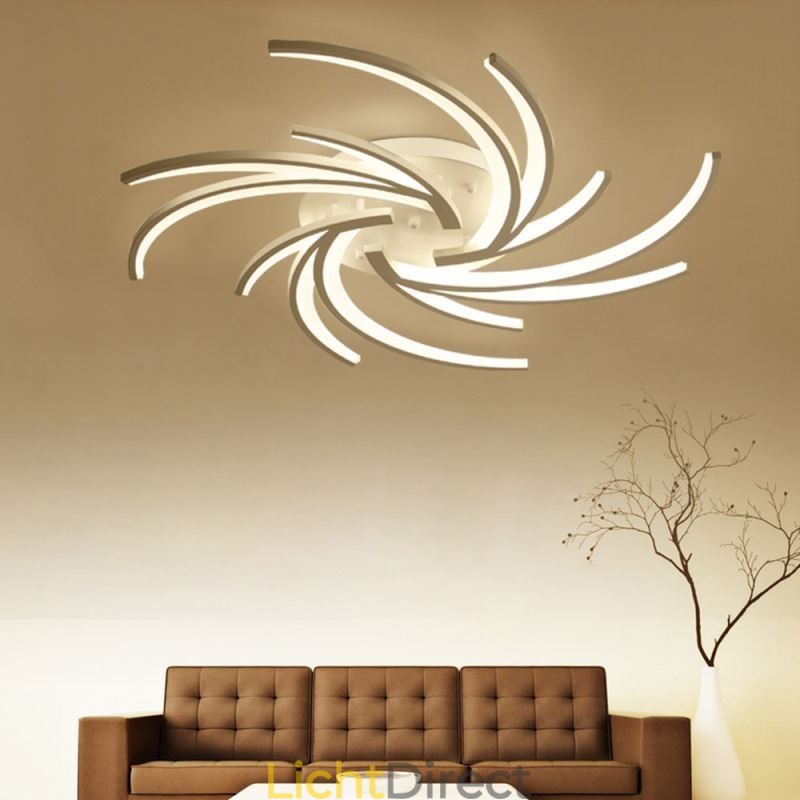 Onregelmatige lineaire plafondlamp met moderne verlichting