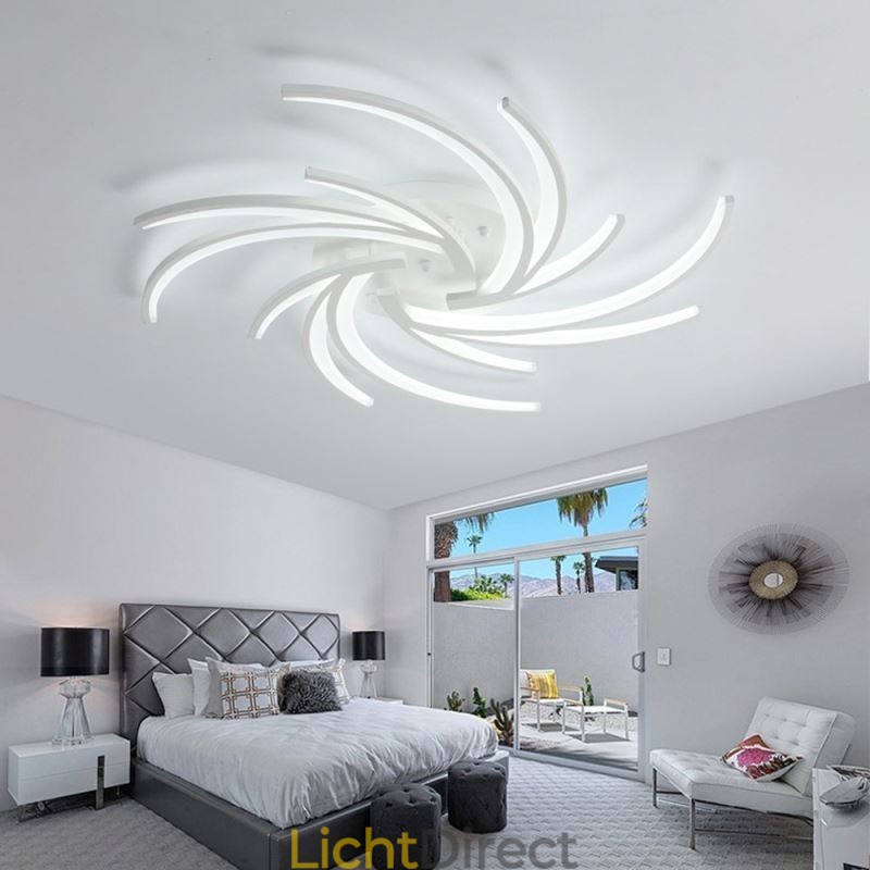 Onregelmatige lineaire plafondlamp met moderne verlichting