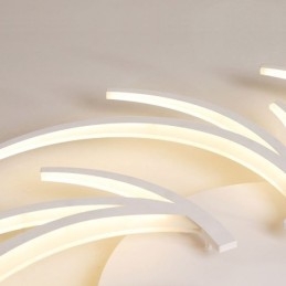 Onregelmatige lineaire plafondlamp met moderne verlichting