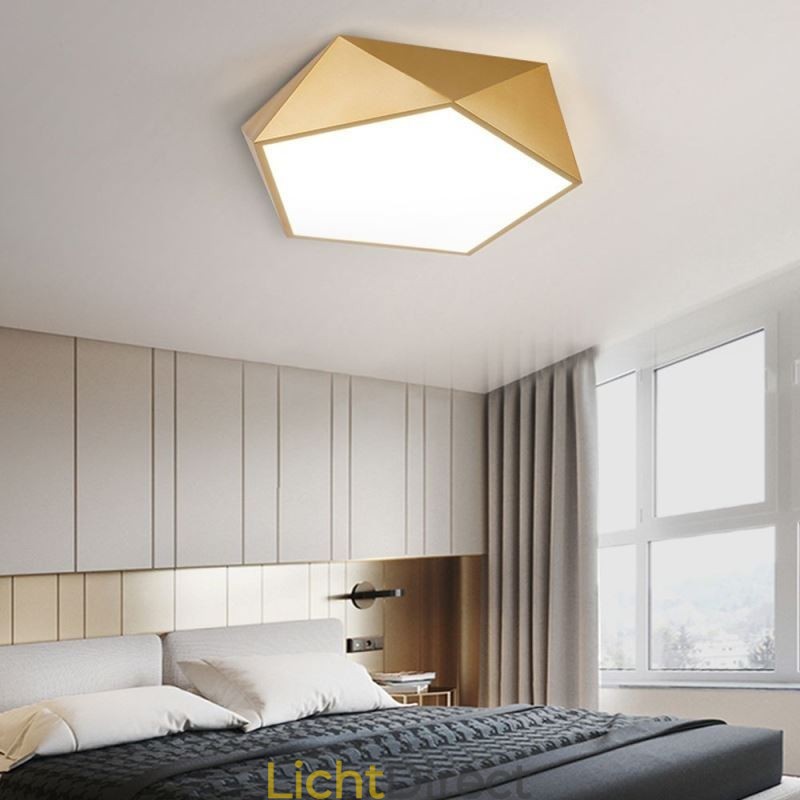 Goudkleurige geometrische plafondlamp van acryl